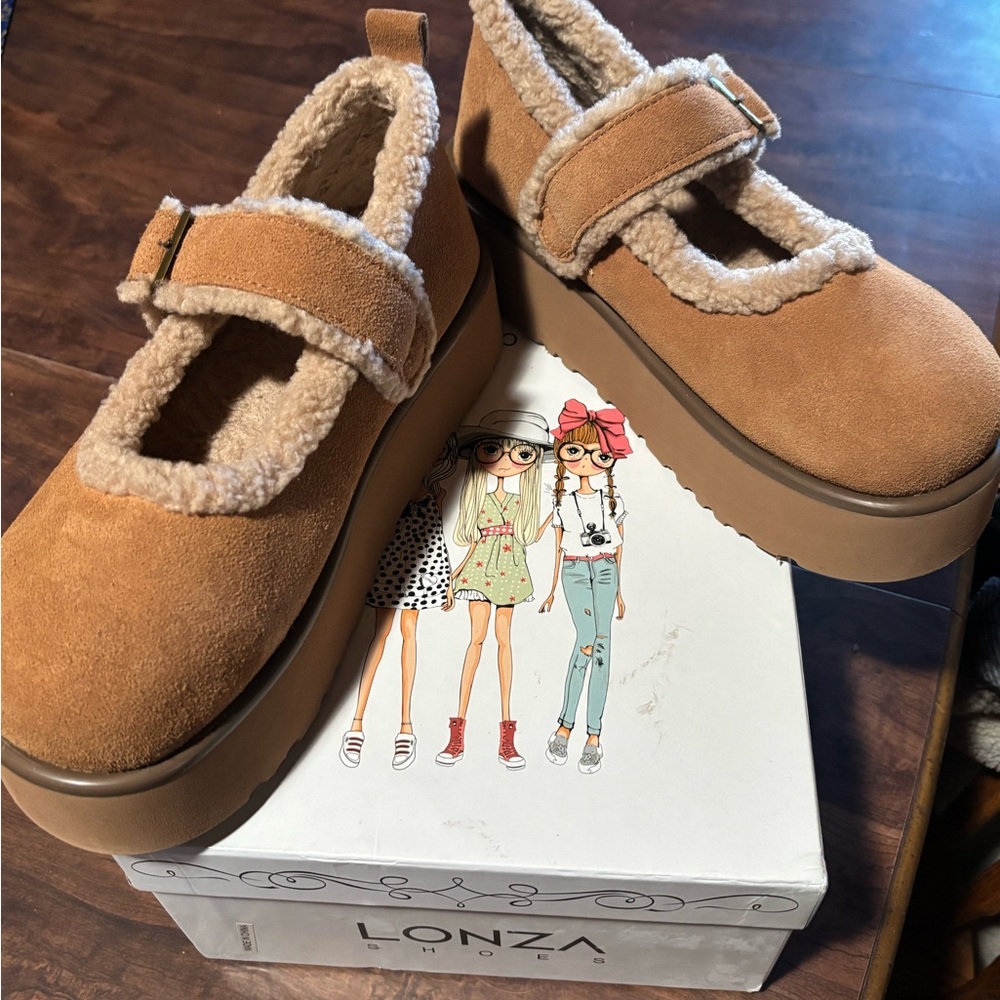 Lonza winter Mary Janes with soft wool lining. - Picture 2 of 5